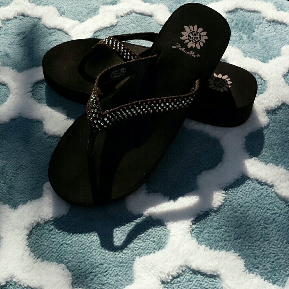 Yellow Box Wedged Flip Flops